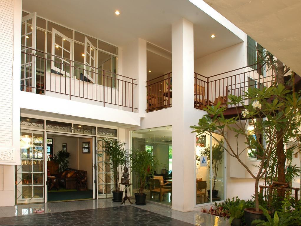 Bansabai Hostelling International Bangkok Exterior foto
